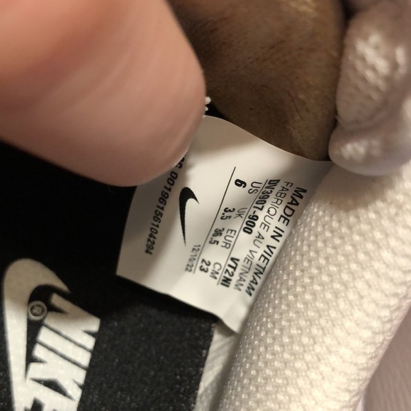 Nike by you women’s Air Force one white/orange - Picture 6 of 11